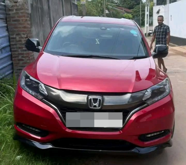 Honda Vezel 2017 ads-image-1