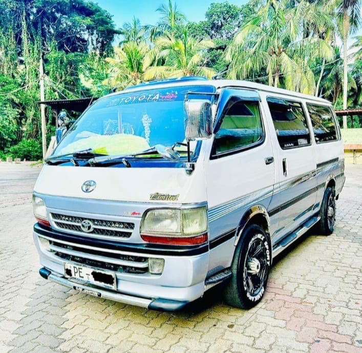 Toyota LH113 2000 - பயன்படுத்தப்பட்டது வேன் sale in Sri Lanka - patpat.lk
