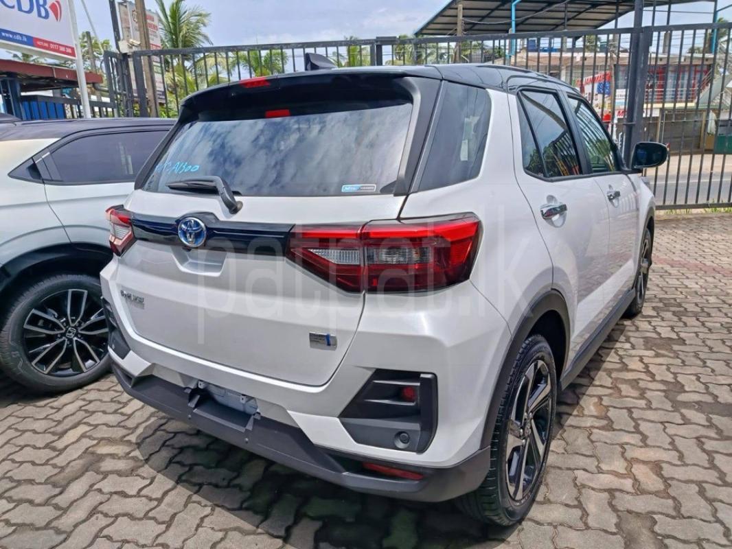 Advertisement image 4