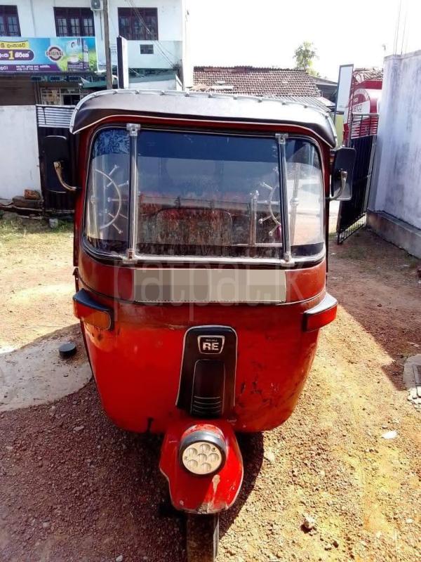 Bajaj Three Wheel 2009 - பயன்படுத்தப்பட்டது முச்சக்கர வண்டி sale in Sri Lanka - patpat.lk
