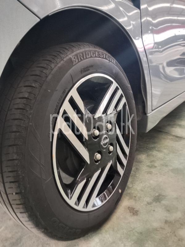 Advertisement image 6