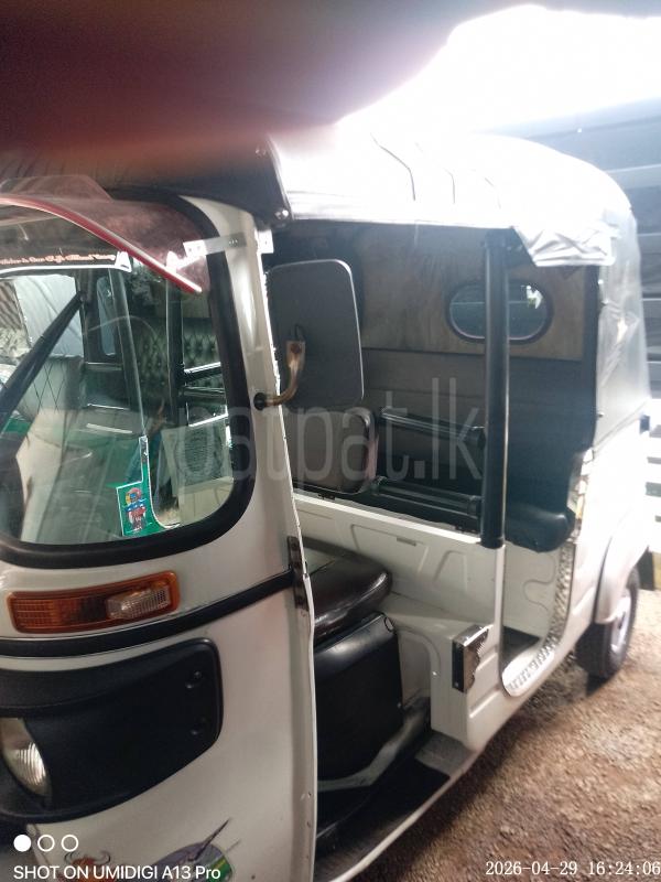 Bajaj Three Wheel 2014 - பயன்படுத்தப்பட்டது முச்சக்கர வண்டி sale in Sri Lanka - patpat.lk