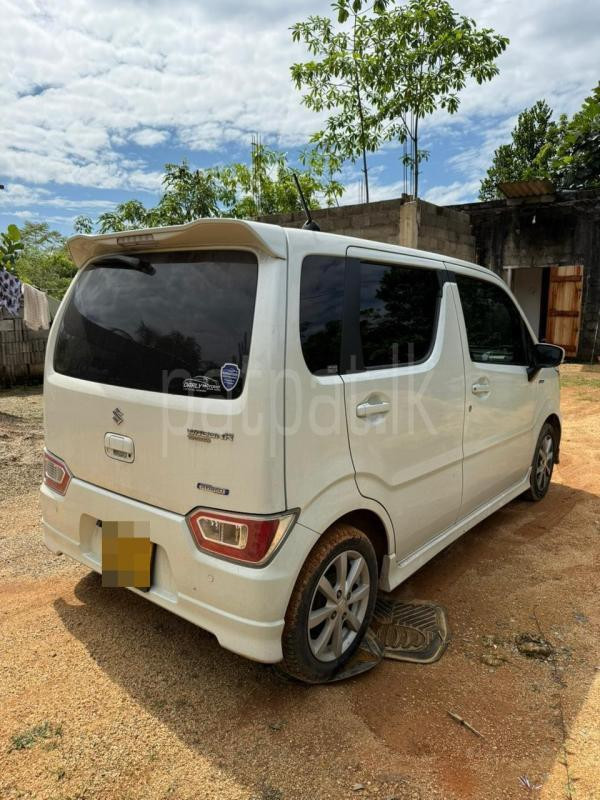 Suzuki Wagon R 2017 - பயன்படுத்தப்பட்டது கார் sale in Sri Lanka - patpat.lk