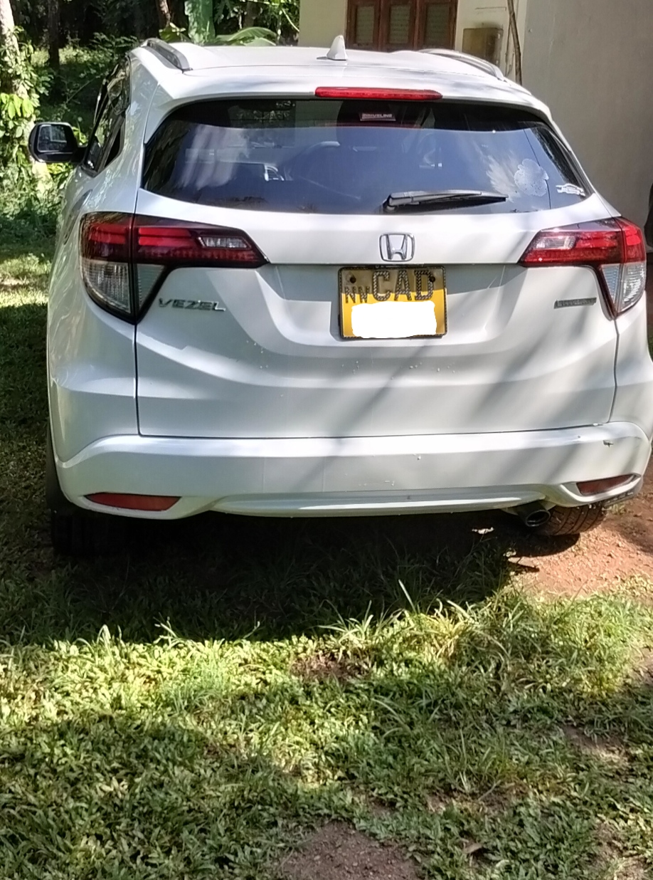 Honda Vezel 2014 - Used SUV sale in Sri Lanka - patpat.lk