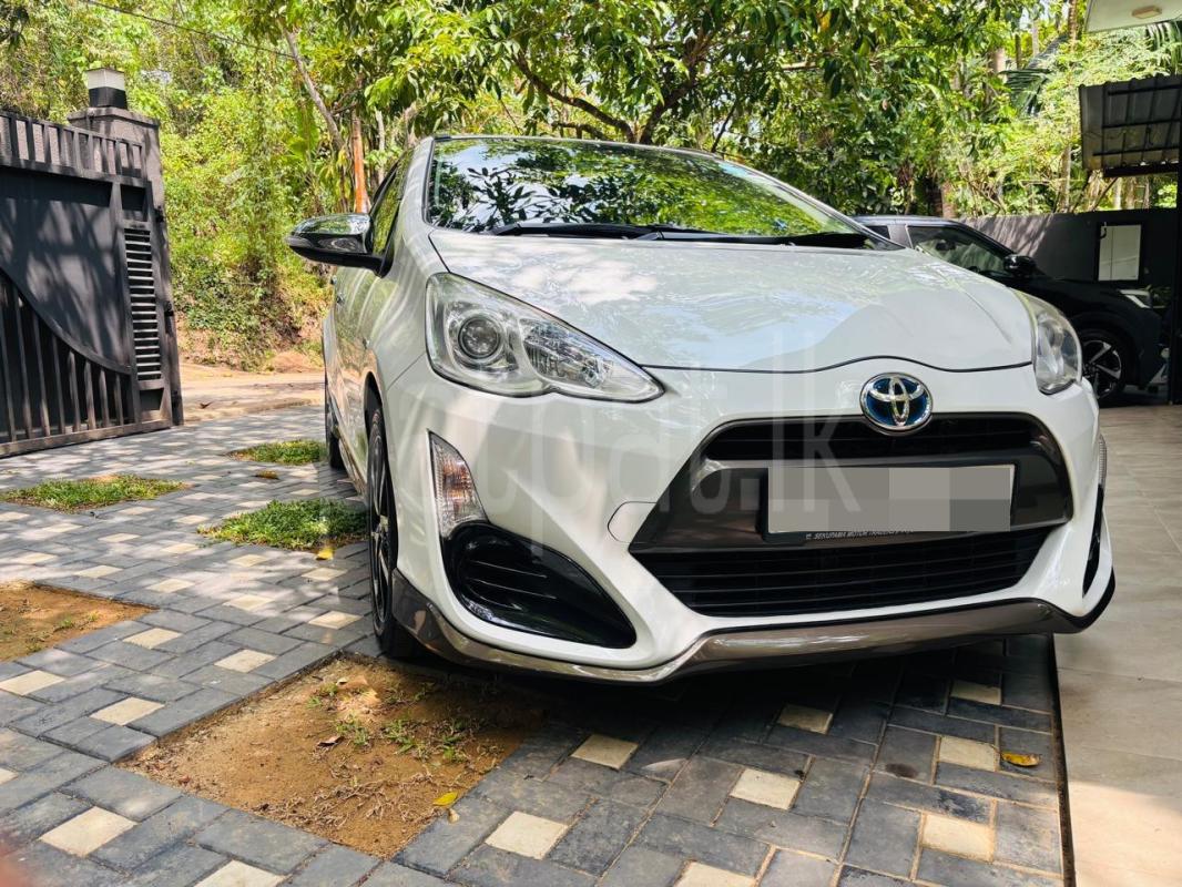 Toyota Aqua 2015 - Used Car sale in Sri Lanka - patpat.lk