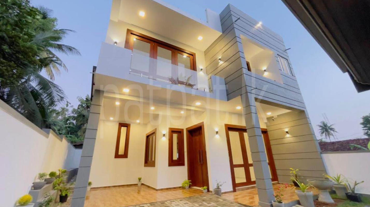 House for Sale in Athurugiriya