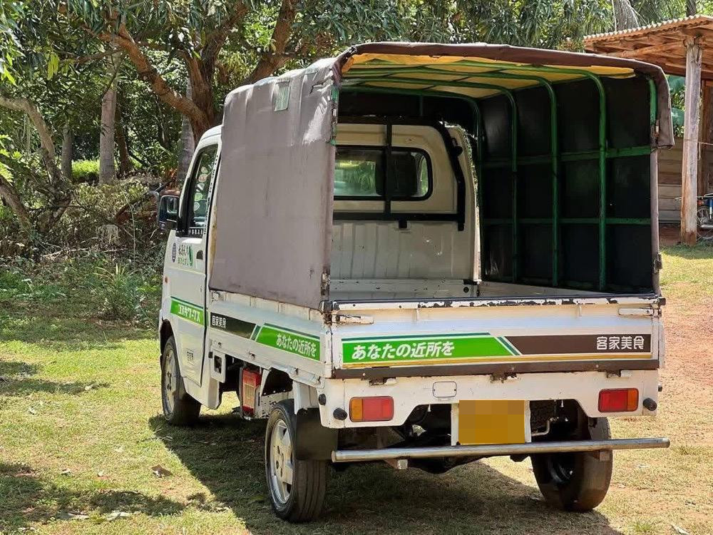 Advertisement image 6