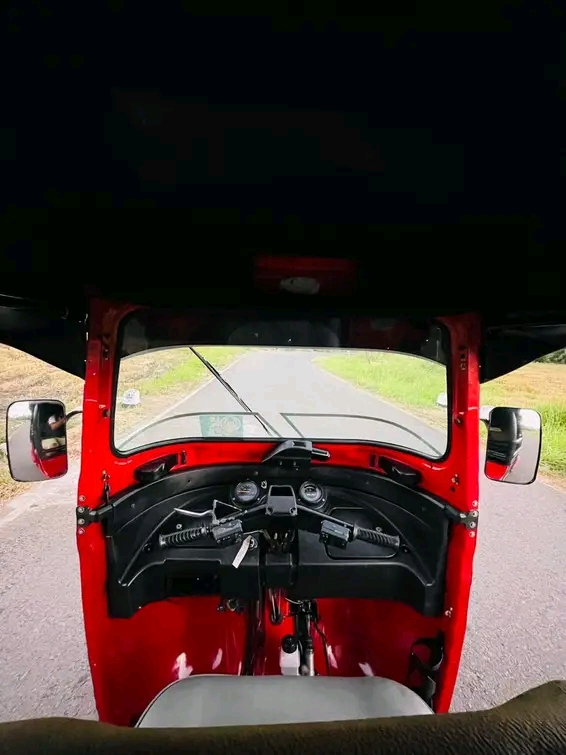 Bajaj Three Wheel 2017 - Used Three wheeler sale in Sri Lanka - patpat.lk