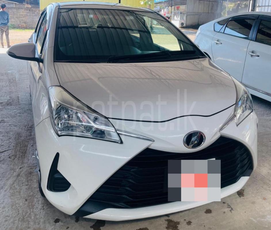Toyota Vitz 2017 - பயன்படுத்தப்பட்டது கார் sale in Sri Lanka - patpat.lk