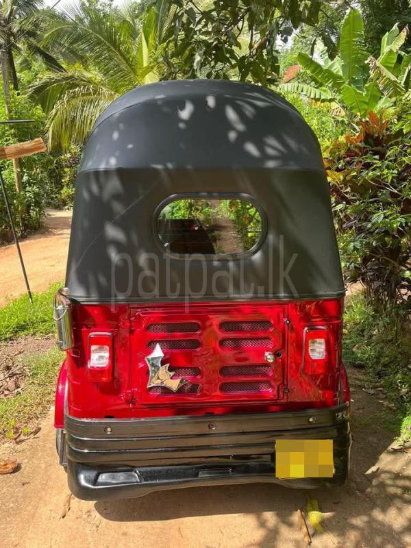 Bajaj 4 stroke 2010 - Used Three wheeler sale in Sri Lanka - patpat.lk