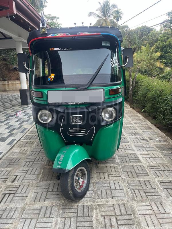 Bajaj 4S C 2016 - Used Three wheeler sale in Sri Lanka - patpat.lk