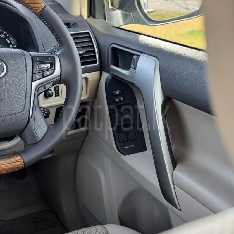 Advertisement image 6