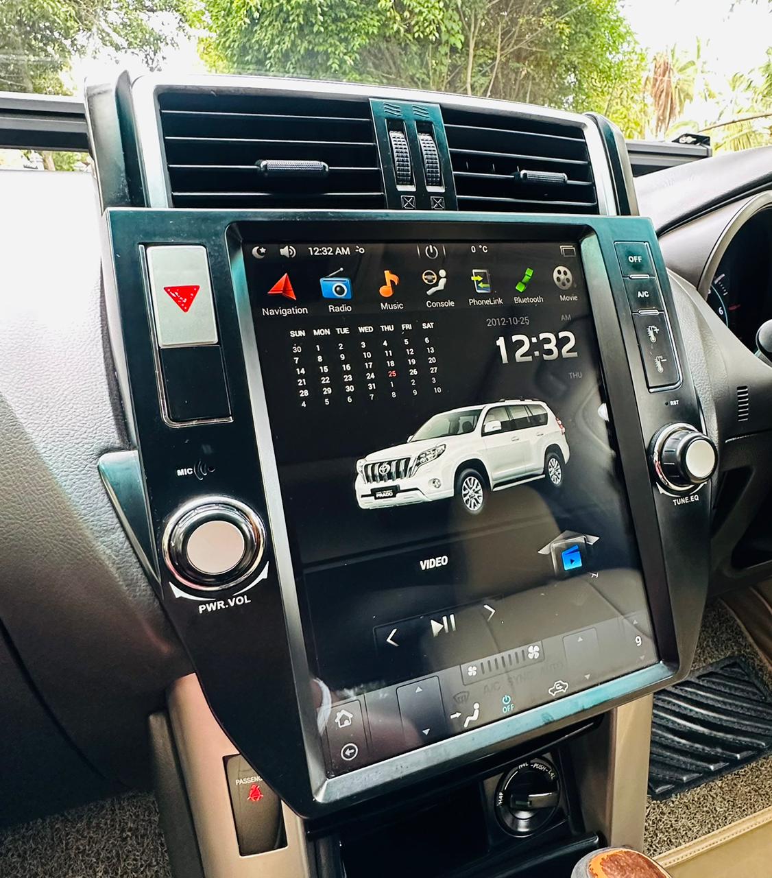Toyota Land Cruiser Prado 2011 - பயன்படுத்தப்பட்டது SUV sale in Sri Lanka - patpat.lk