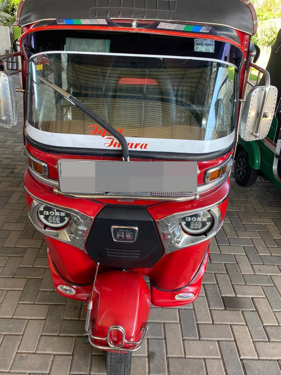 Bajaj Three Wheel 2015 - Used Three wheeler sale in Sri Lanka - patpat.lk