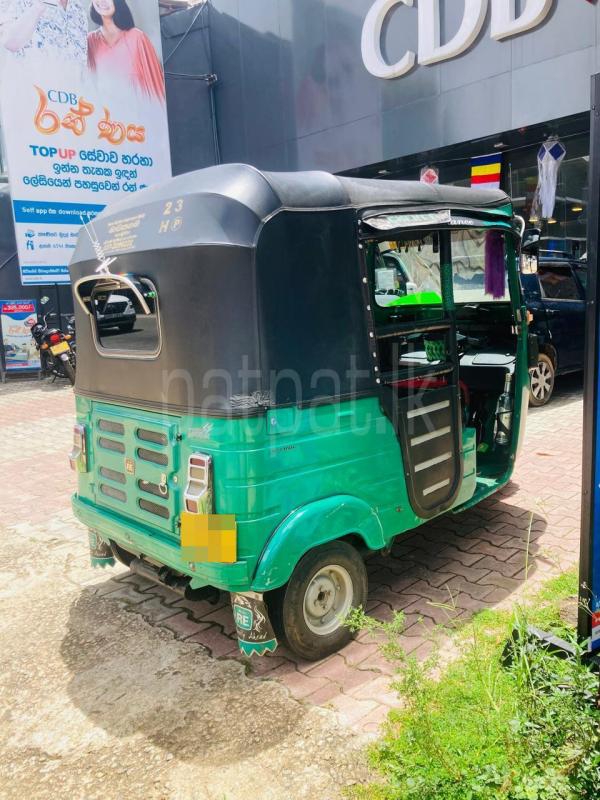 Bajaj 4 stroke 2016 - Used Three wheeler sale in Sri Lanka - patpat.lk