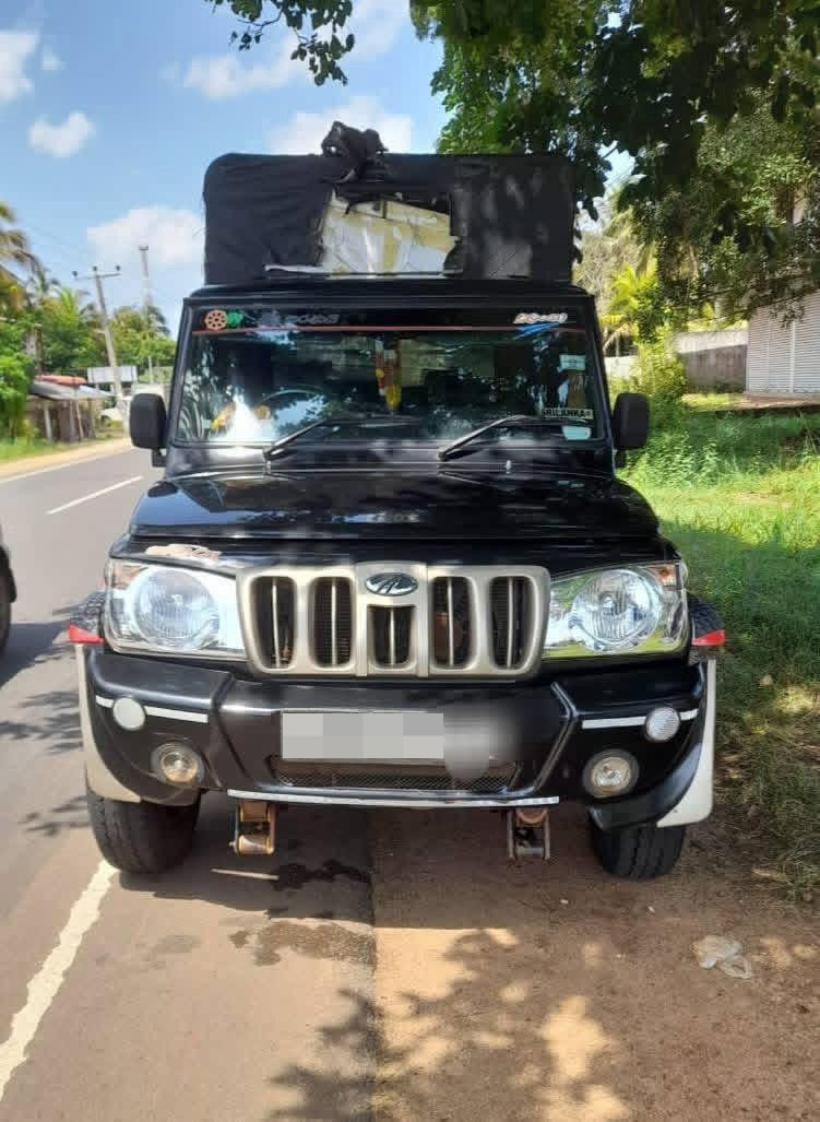 Mahindra Bolero 2018 ads-image-1