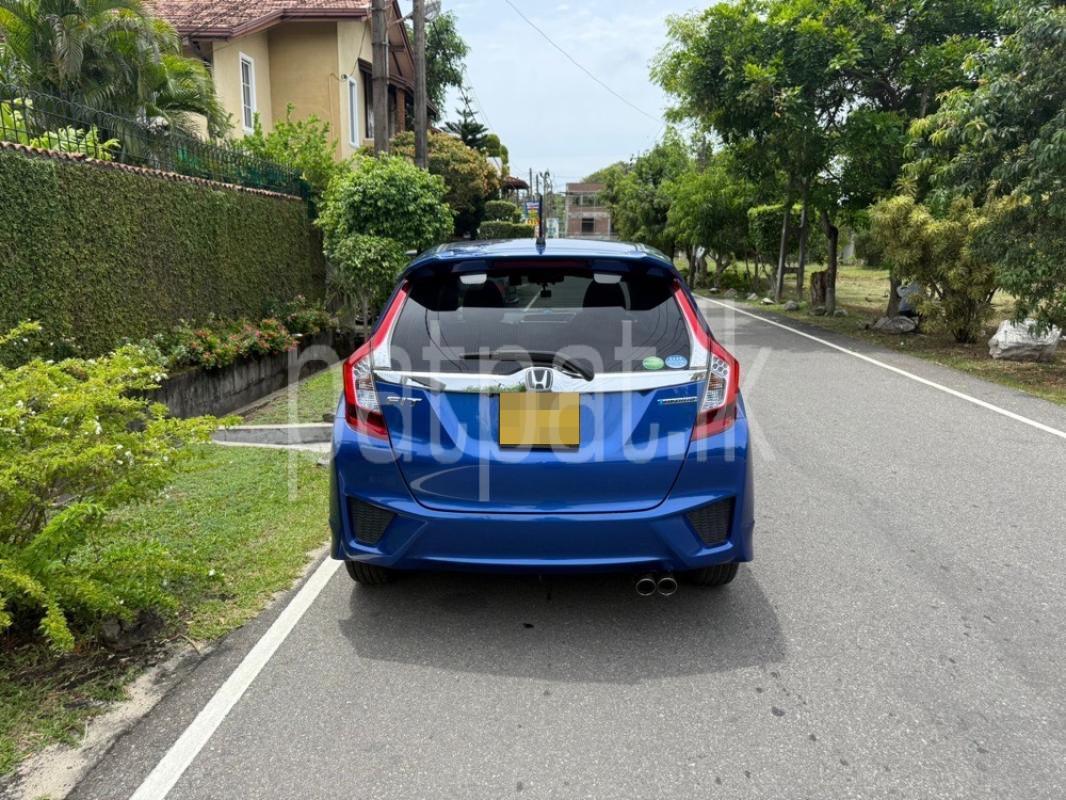 Advertisement image 4