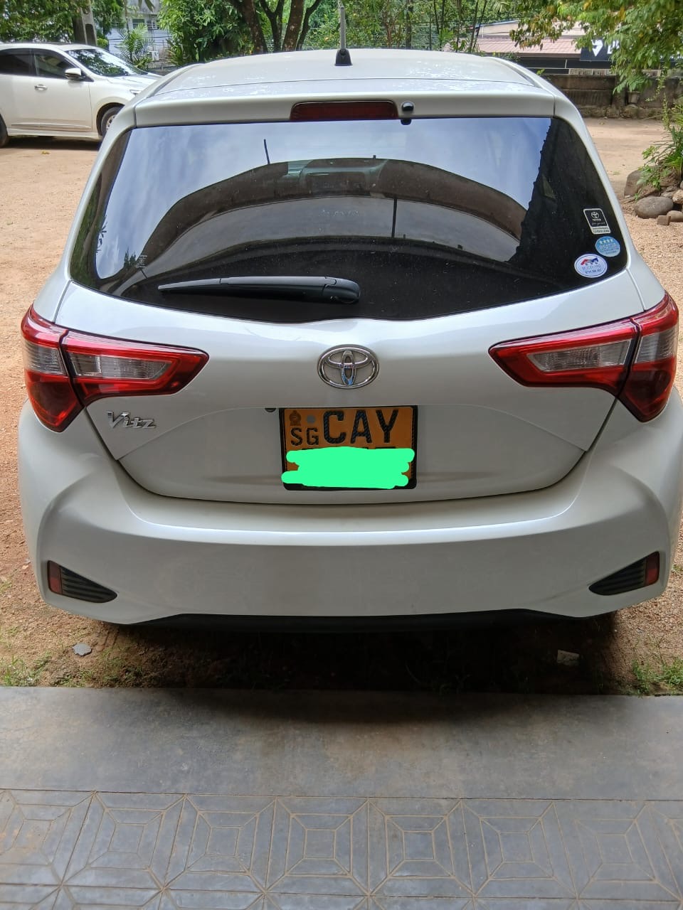 Toyota Vitz 2017 - භාවිතා කරන ලද කාර් sale in Sri Lanka - patpat.lk