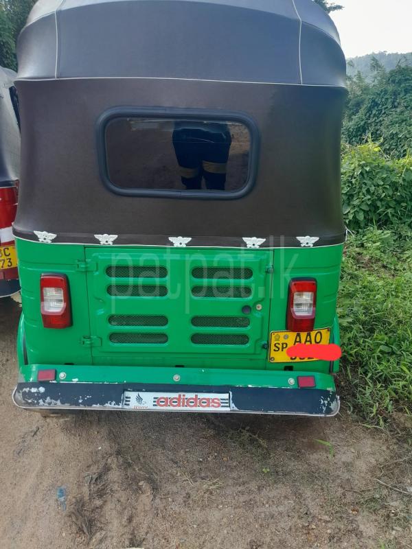 Bajaj 4 stroke 2014 - Used Three wheeler sale in Sri Lanka - patpat.lk