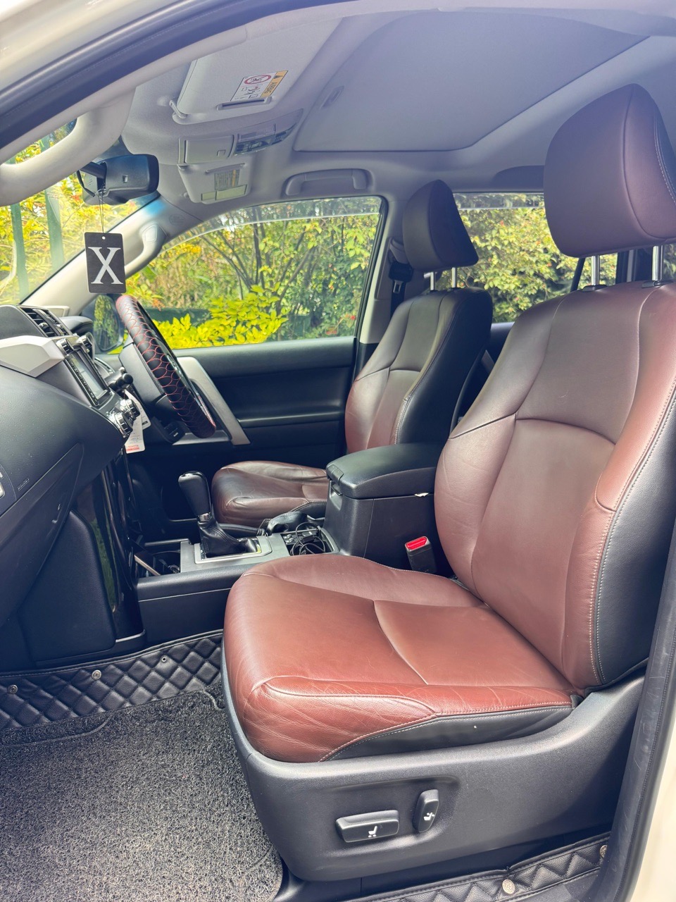 Toyota Land Cruiser Prado 2015 - Used SUV sale in Sri Lanka - patpat.lk