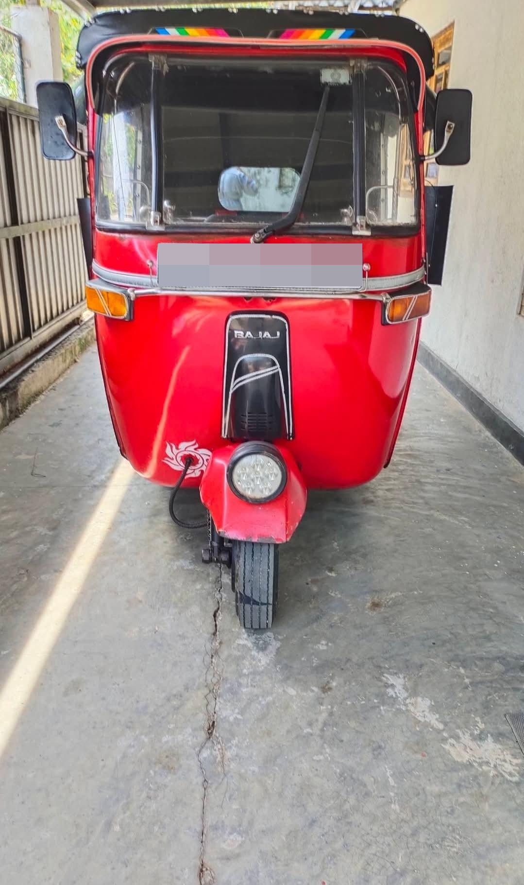 Bajaj Three Wheel 2009 - භාවිතා කරන ලද ත්‍රිරෝද රථය sale in Sri Lanka - patpat.lk