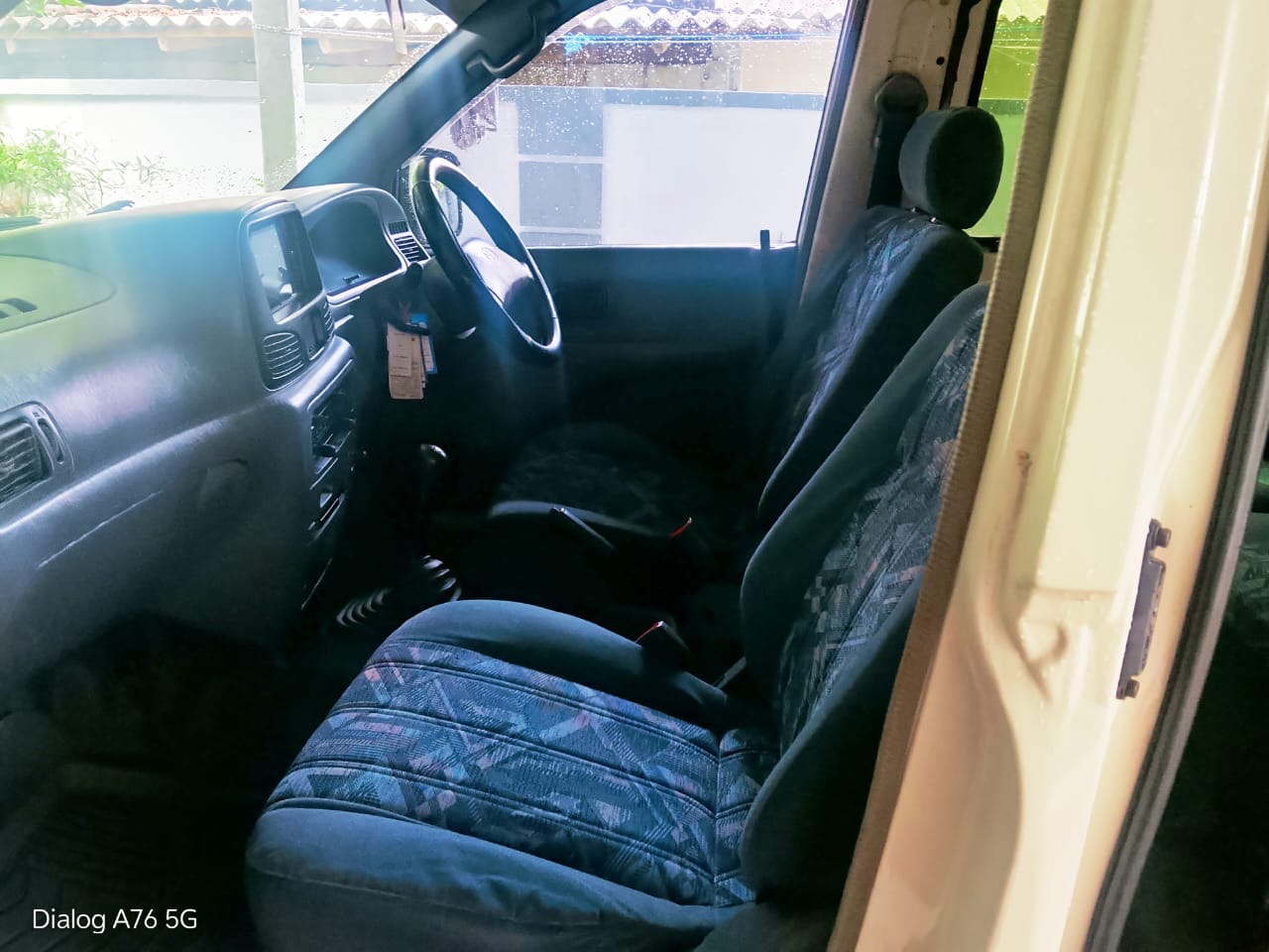 Toyota Noah 1999 - பயன்படுத்தப்பட்டது வேன் sale in Sri Lanka - patpat.lk