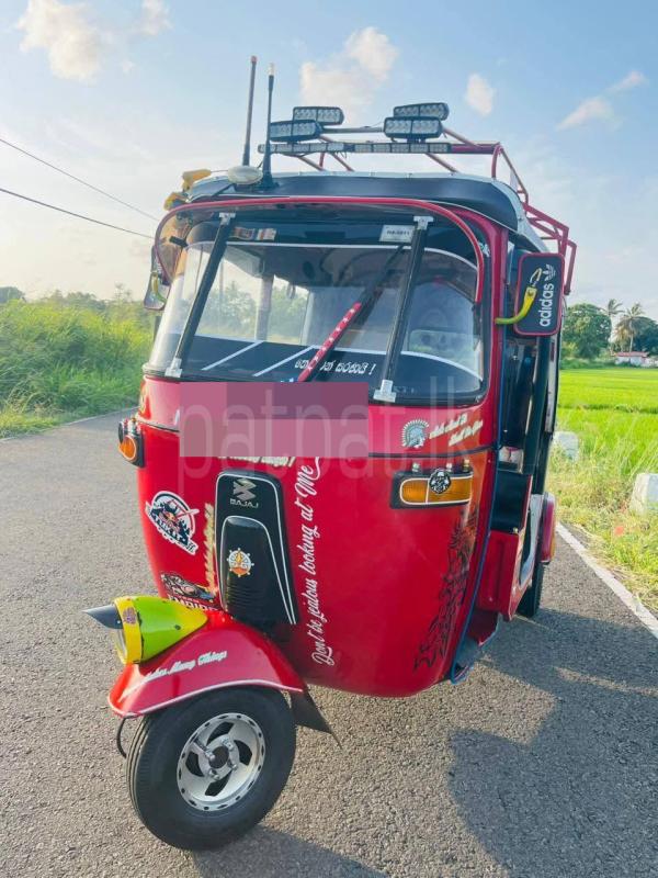 Bajaj 2 stroke 2003 - பயன்படுத்தப்பட்டது முச்சக்கர வண்டி sale in Sri Lanka - patpat.lk