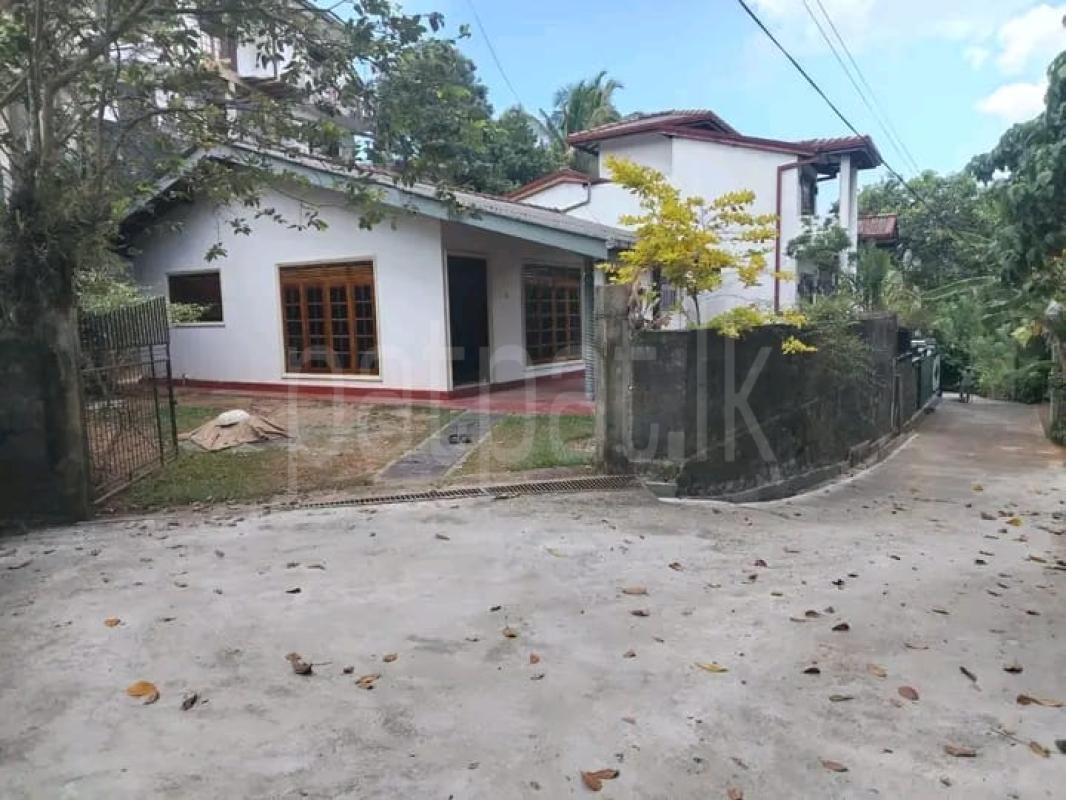 House for Sale in Galle ads-image-1