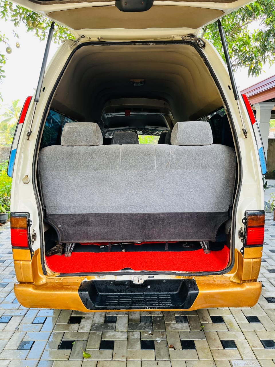 Nissan Caravan 1999 - Reconditioned Van sale in Sri Lanka - patpat.lk