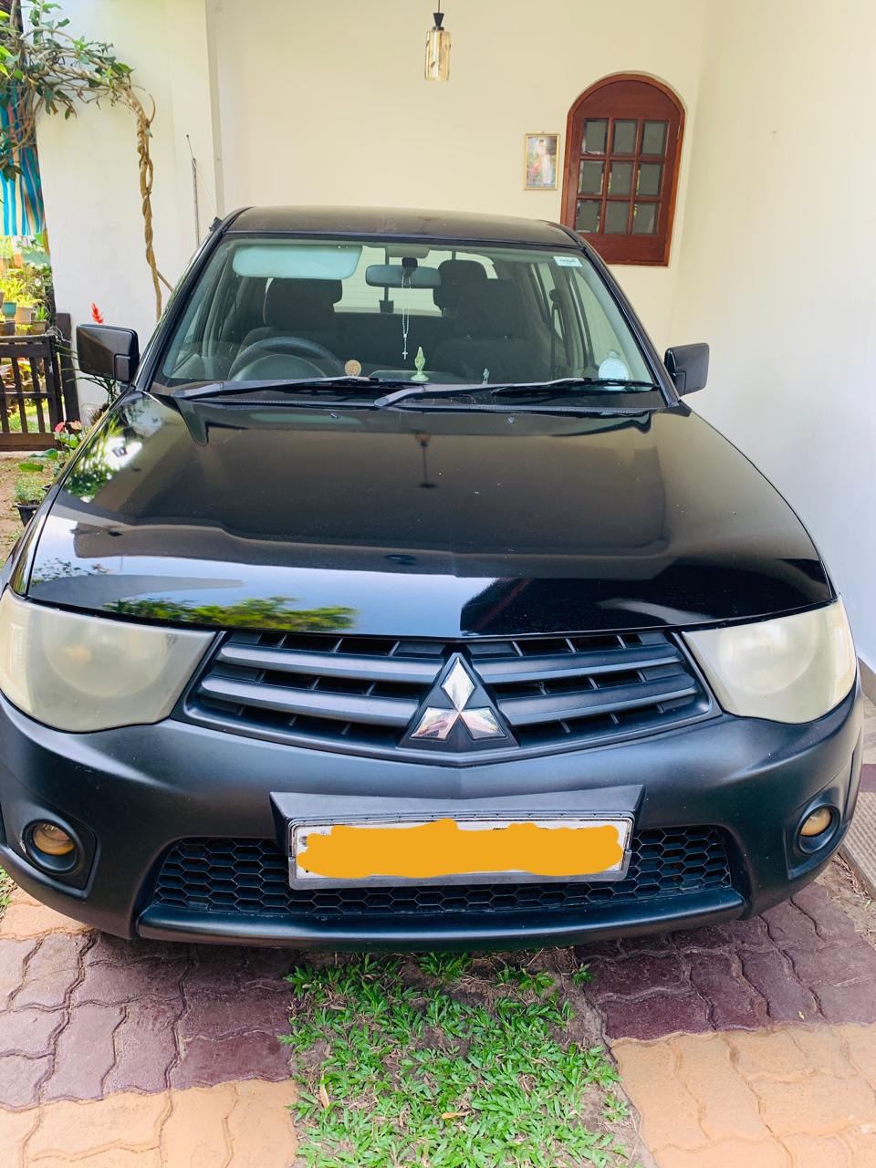 Mitsubishi L200 2011 - Used Pick-up  sale in Sri Lanka - patpat.lk
