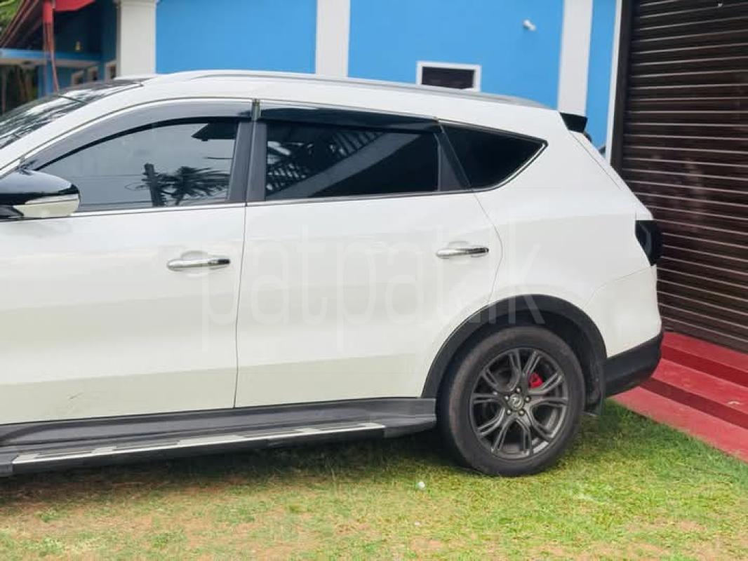 Advertisement image 3