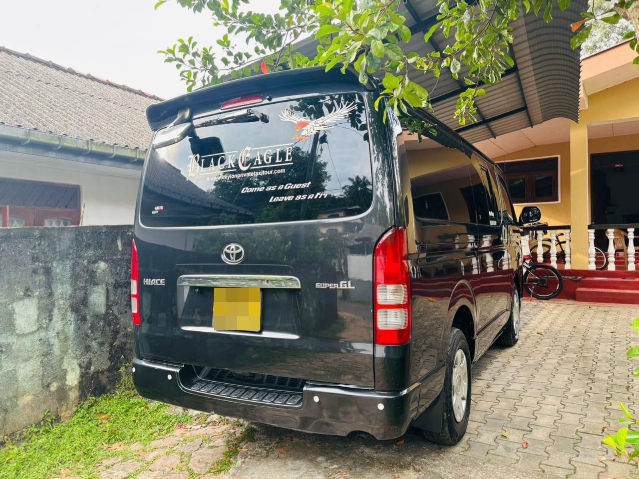 Toyota Hiace 2006 - Used Van sale in Sri Lanka - patpat.lk