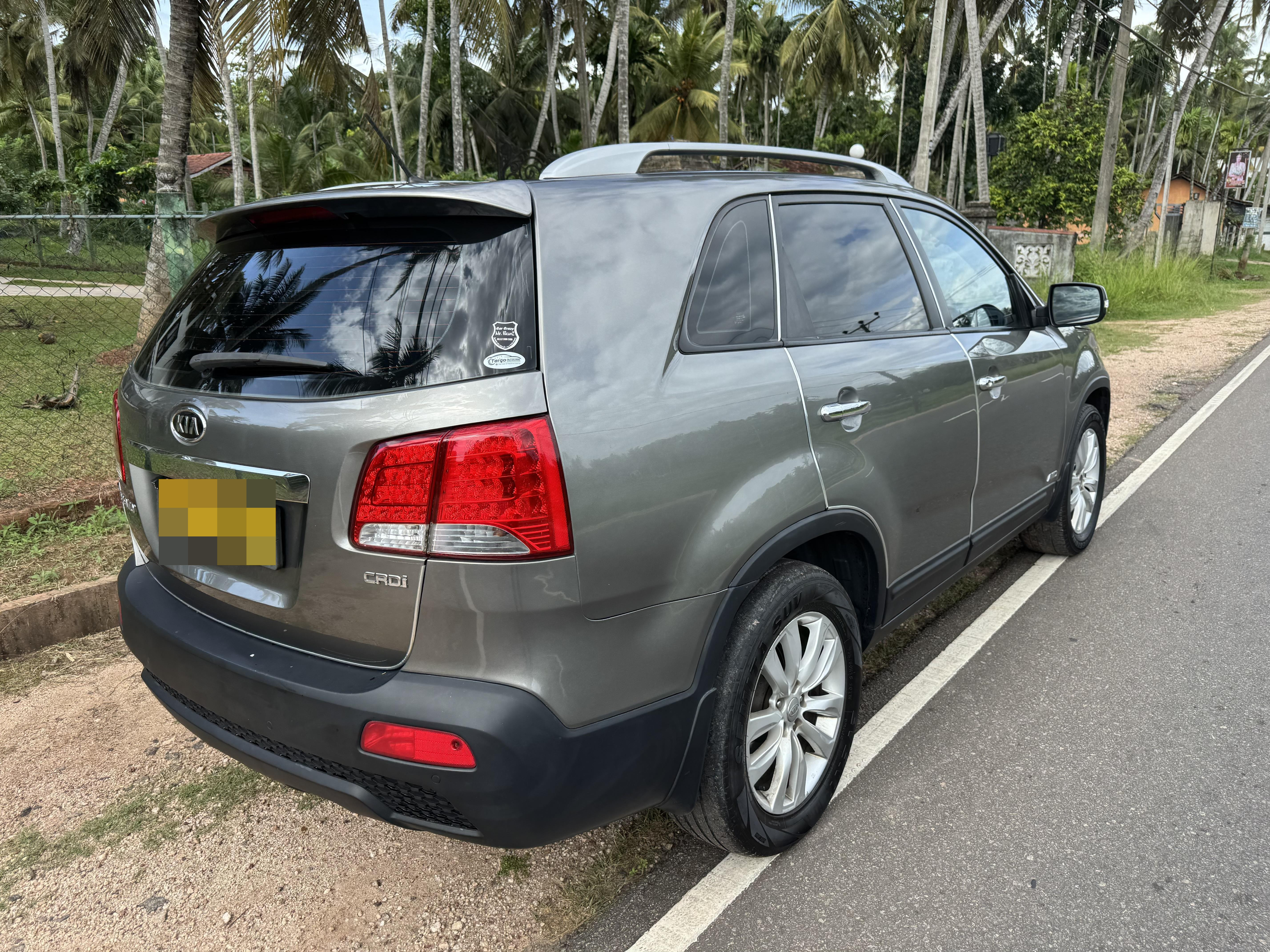 KIA Sorento 2011 - பயன்படுத்தப்பட்டது SUV sale in Sri Lanka - patpat.lk