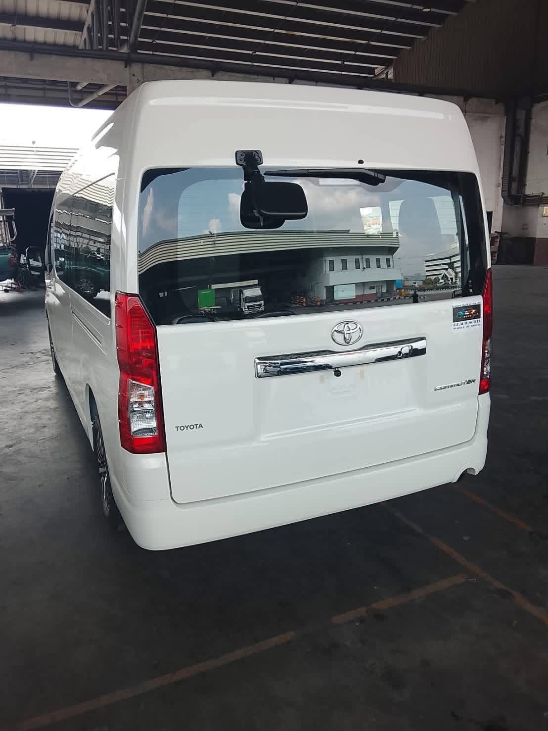 Toyota Commuter 2026 - சான்றளிக்கப்பட்டது வேன் sale in Sri Lanka - patpat.lk