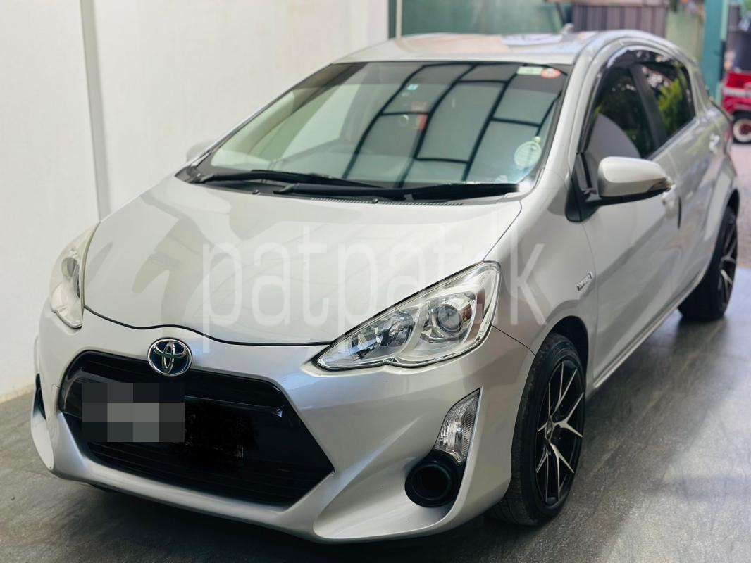 Toyota Aqua 2016 - பயன்படுத்தப்பட்டது கார் sale in Sri Lanka - patpat.lk