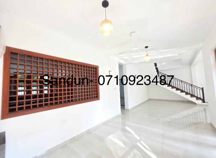 House for Sale in Boralesgamuwa