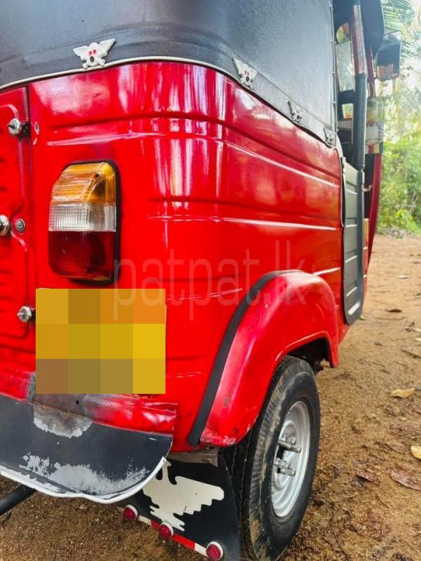 Bajaj Three Wheel 2002 - භාවිතා කරන ලද ත්‍රිරෝද රථය sale in Sri Lanka - patpat.lk