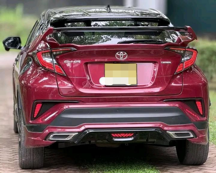 Toyota CHR 2018 - பயன்படுத்தப்பட்டது SUV sale in Sri Lanka - patpat.lk