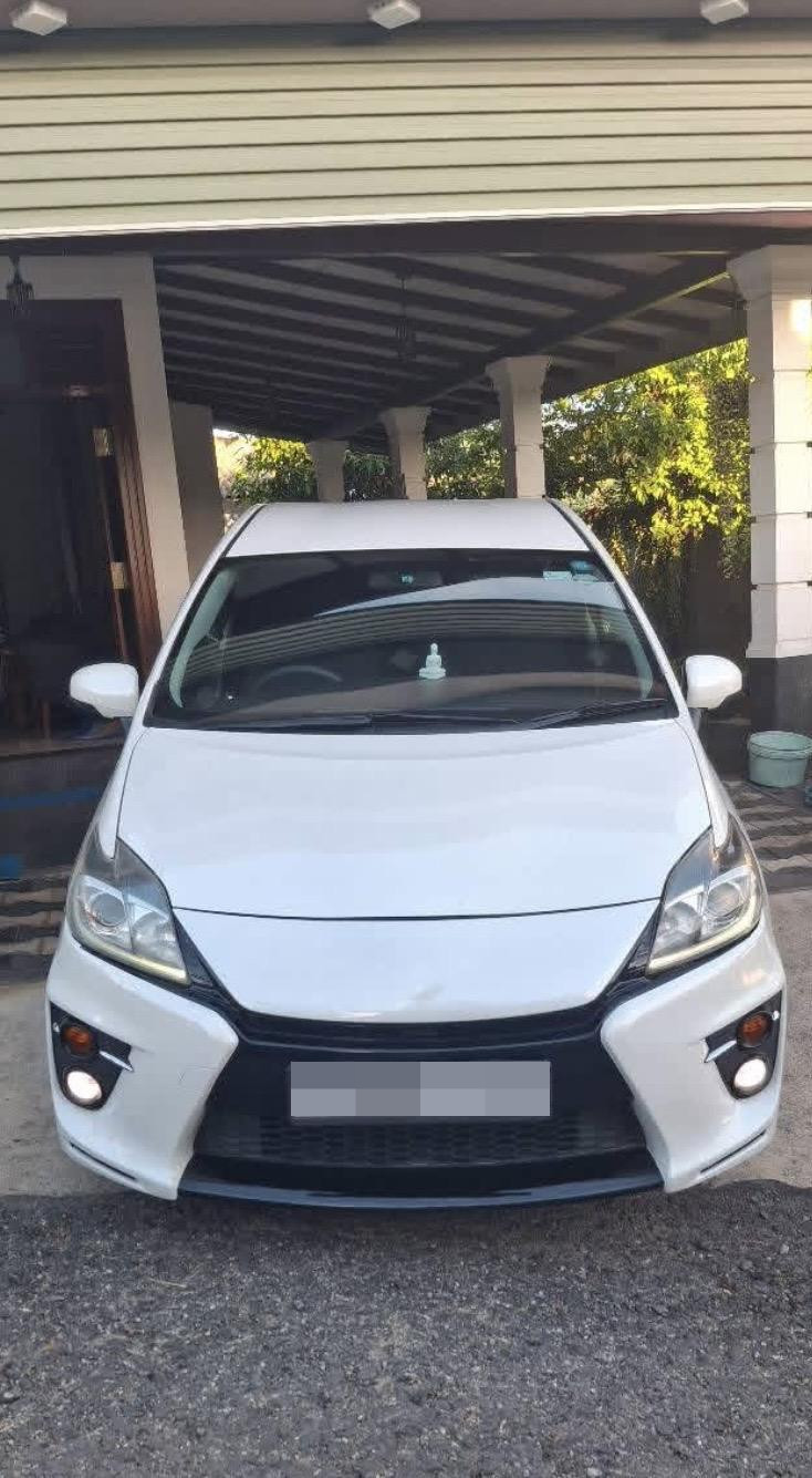 Toyota Prius 2013 - Used Car sale in Sri Lanka - patpat.lk