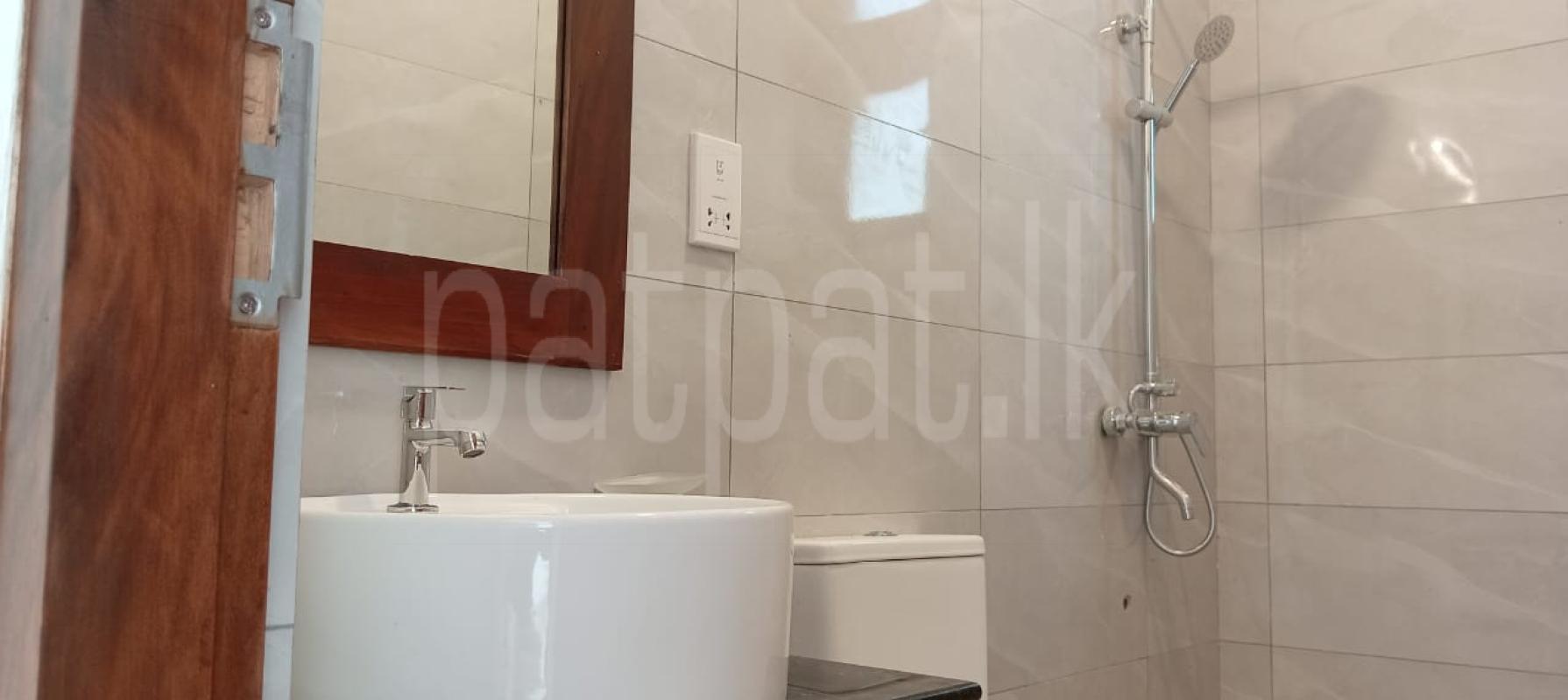 House for Sale in Athurugiriya