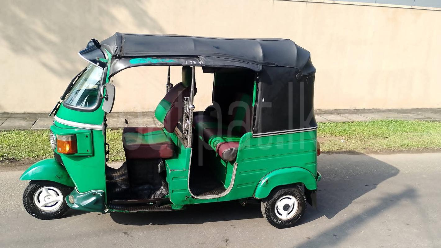 Bajaj 4 stroke 2012 - Used Three wheeler sale in Sri Lanka - patpat.lk