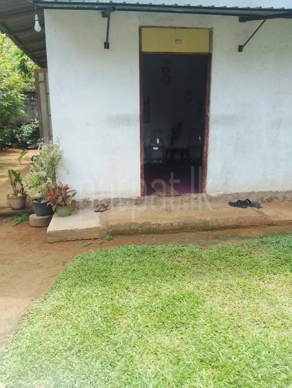 House for Sale in Athurugiriya