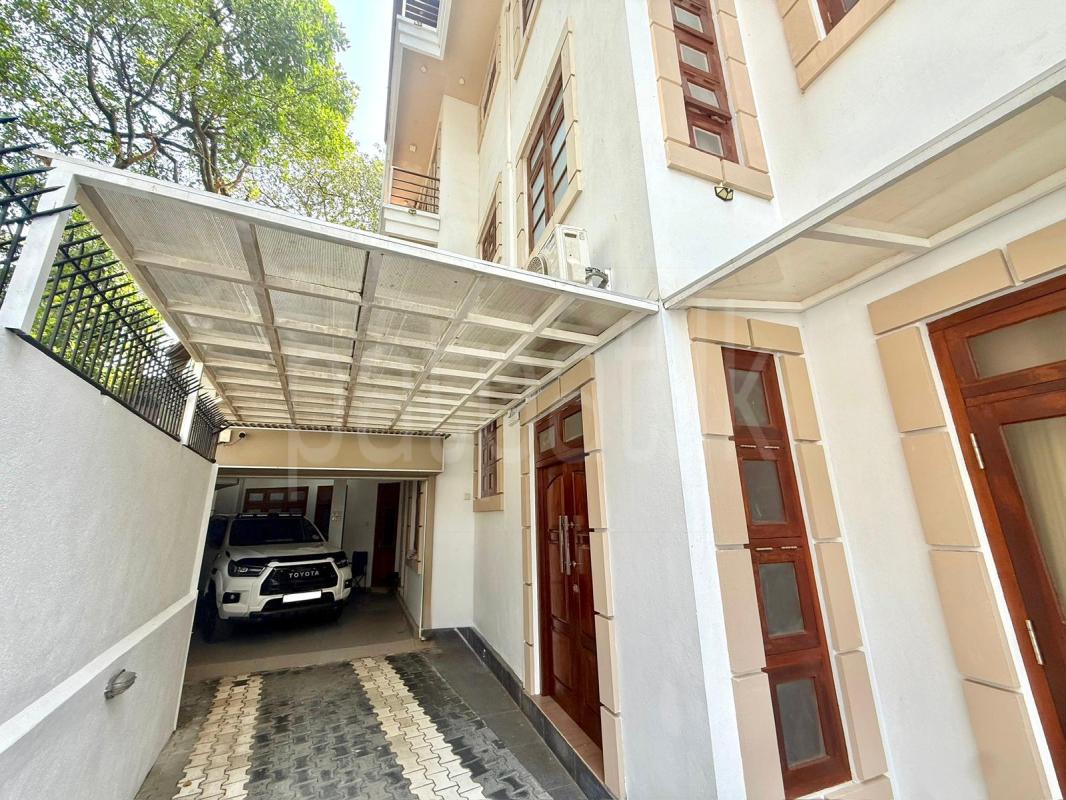 House for Sale in Maradana (Colombo 10)