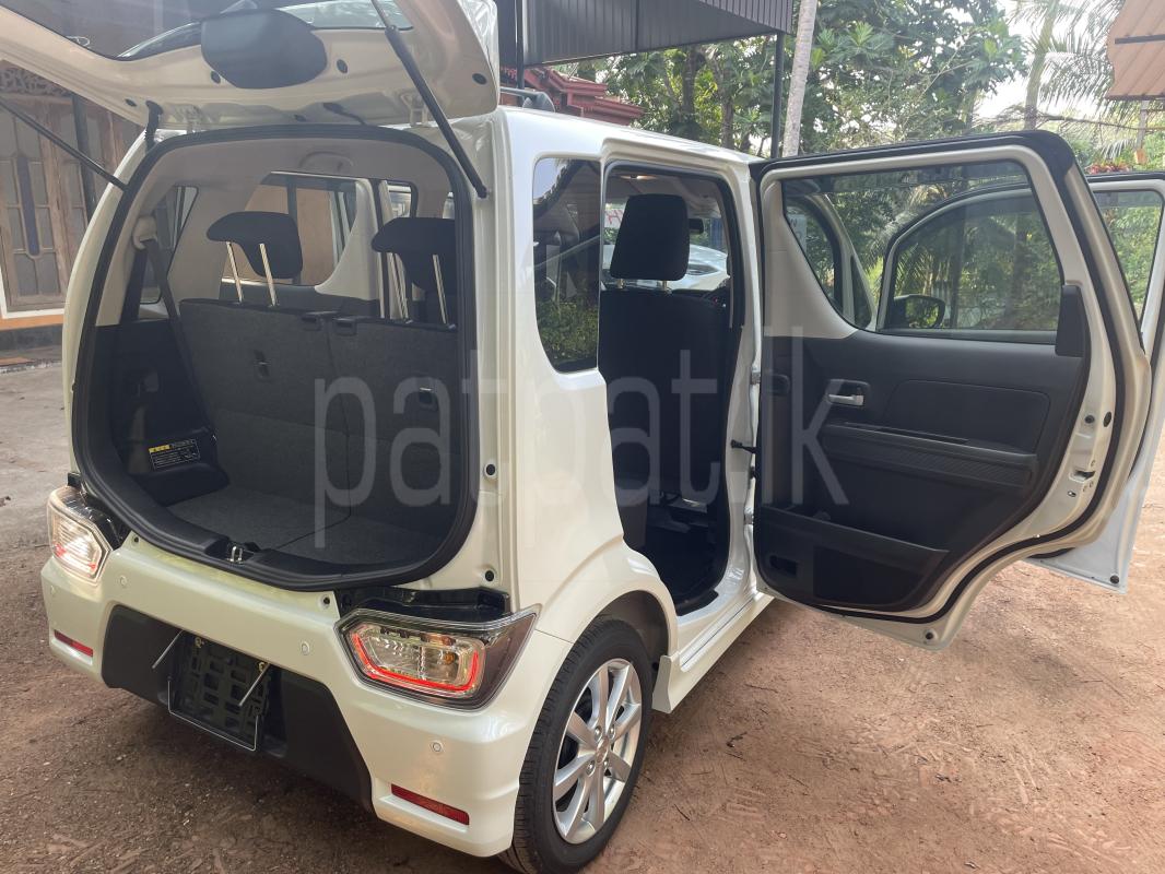 Advertisement image 6