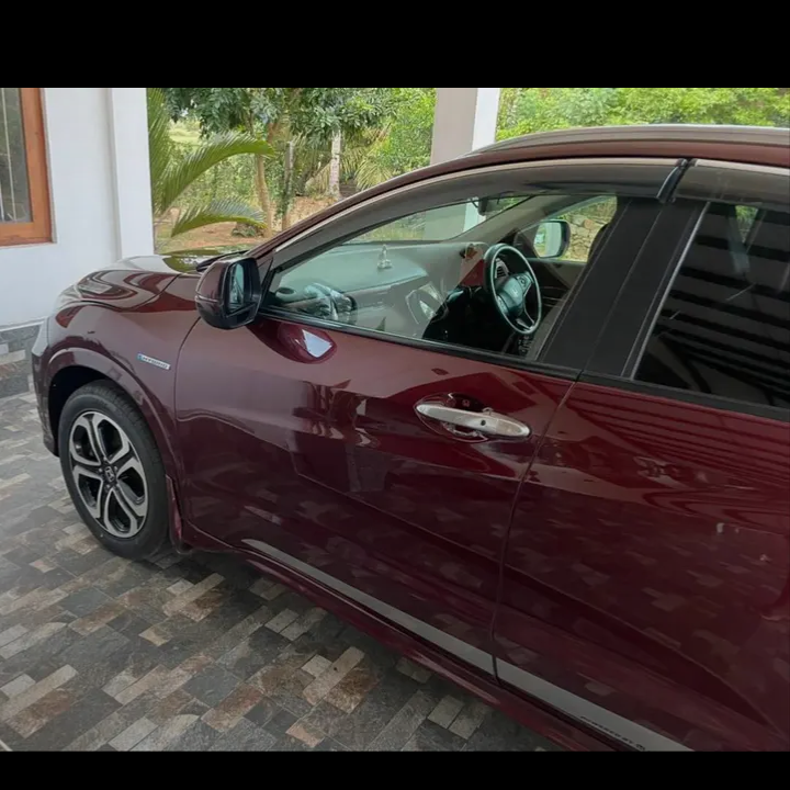 Honda Vezel 2014 - பயன்படுத்தப்பட்டது SUV sale in Sri Lanka - patpat.lk