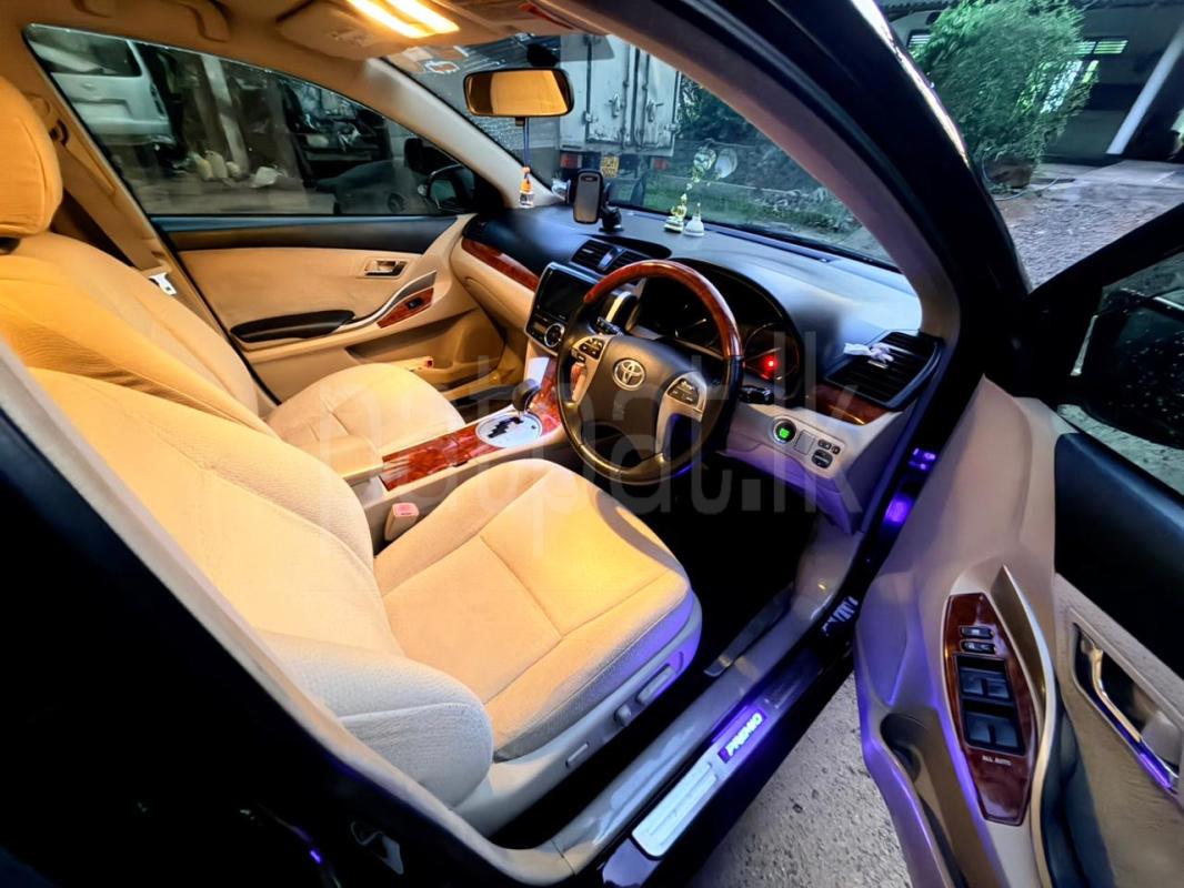 Toyota Premio 2013 - பயன்படுத்தப்பட்டது கார் sale in Sri Lanka - patpat.lk