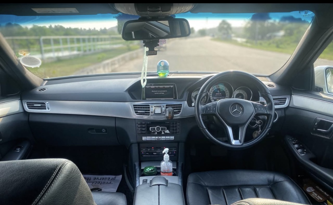 Mercedes Benz E300 2013 - பயன்படுத்தப்பட்டது கார் sale in Sri Lanka - patpat.lk