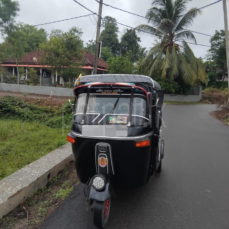 Bajaj 4 stroke 2009 - Used Three wheeler sale in Sri Lanka - patpat.lk