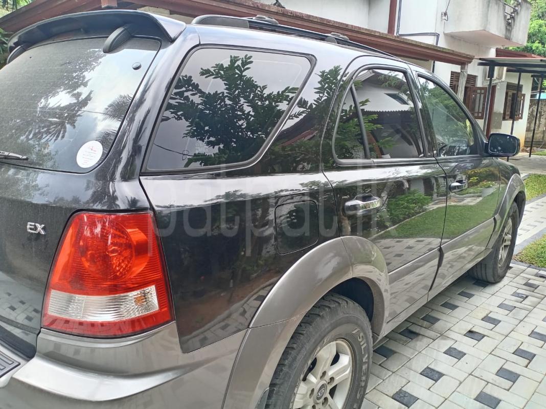 KIA Sorento 2004 - பயன்படுத்தப்பட்டது SUV sale in Sri Lanka - patpat.lk