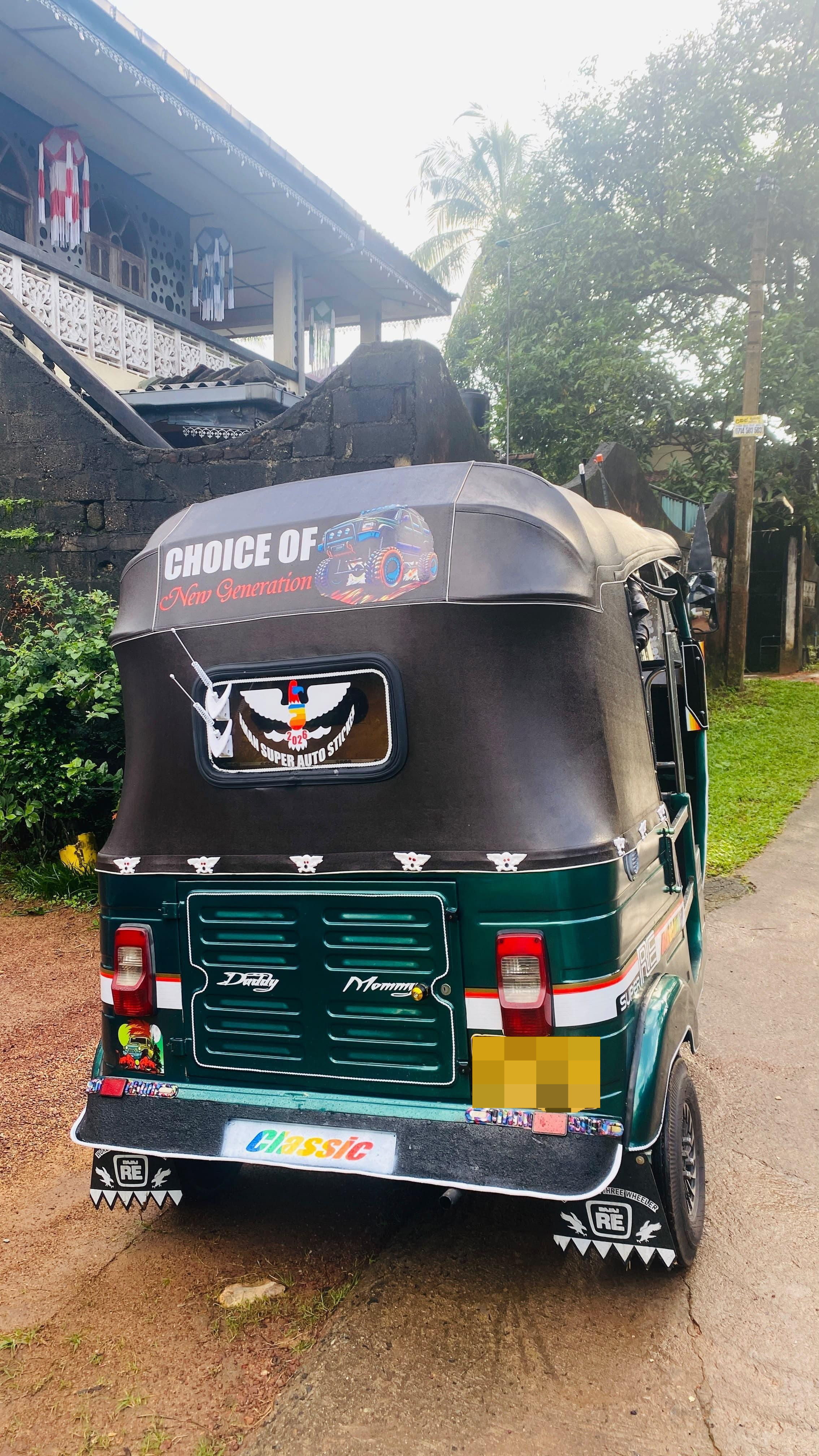 Bajaj Three Wheel 2004 - பயன்படுத்தப்பட்டது முச்சக்கர வண்டி sale in Sri Lanka - patpat.lk